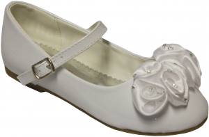 GIRLS FLAT SHOES W/ SATIN FLOWER IN FRONT (WHTPAT)